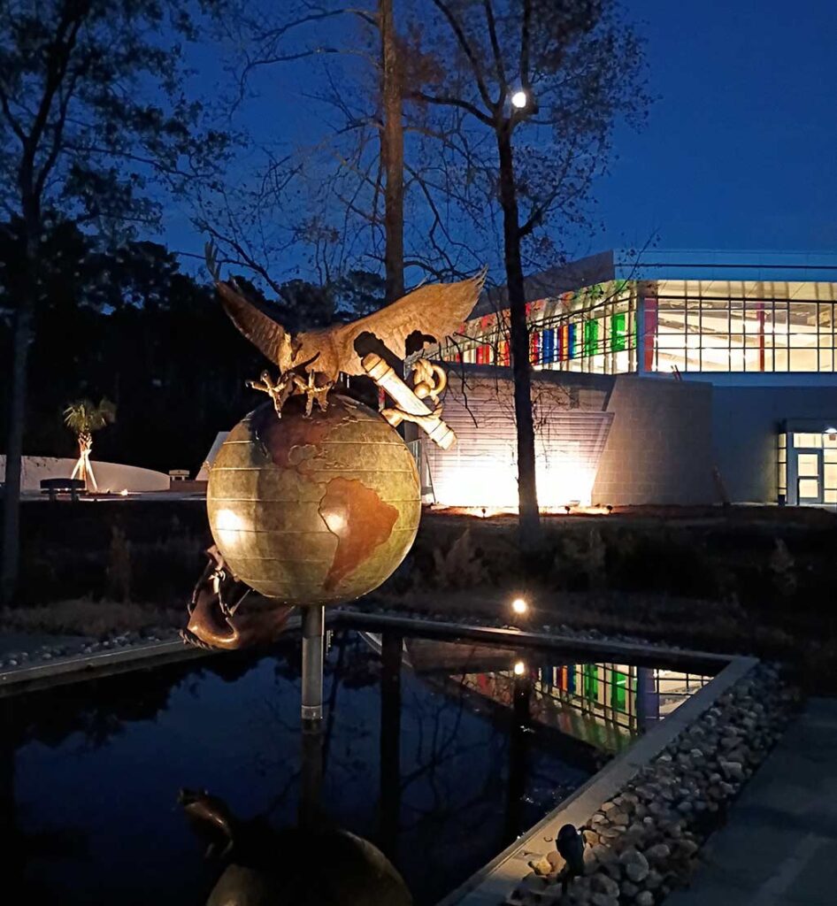 Eagle-Globe-Anchor-Museum-of-the-marine